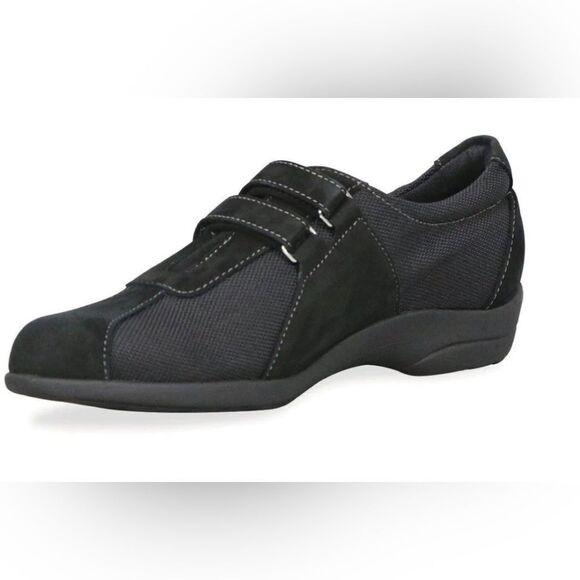 Munro Joliet black fabric/suede strap sneakers. Shock absorbing heel. Size 9 N.